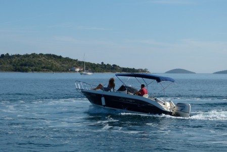 Vodice rent-a-boat